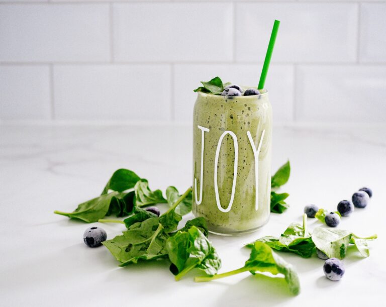 Wie gesund sind grüne Smoothies mit Moringa?