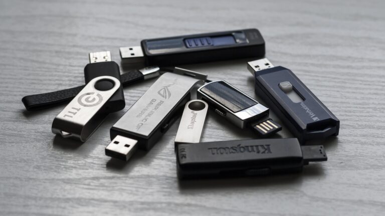 Günstige USB-Sticks – Verlockende Schnäppchen oder Sparen am falschen Ende?